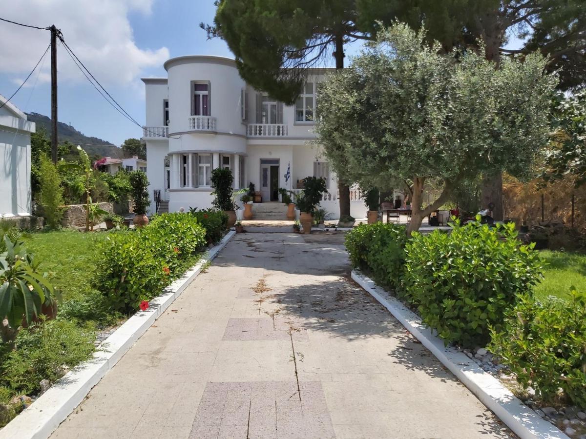 Tower Traditional Pool Villa Kremasti  Exterior photo